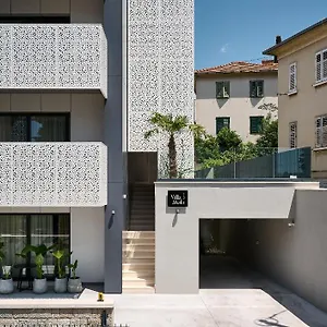 Luxury Mala 스플리트
