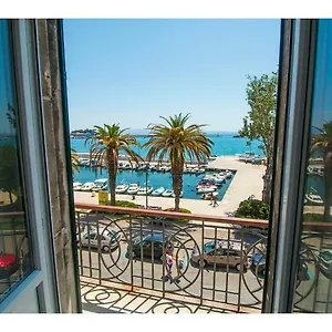 Apartment Royal Blue, Split